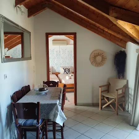 Dom wakacyjny Chloe Attic Agia Efimia
