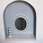 Chloe Attic איה אפימיה
