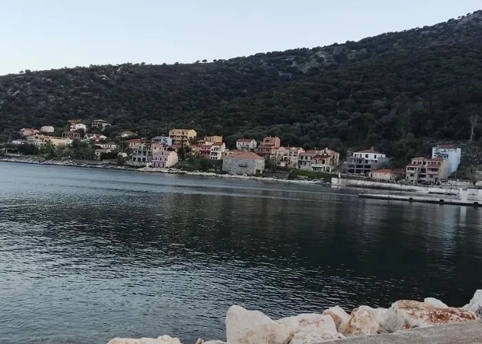 Holiday home Chloe Attic