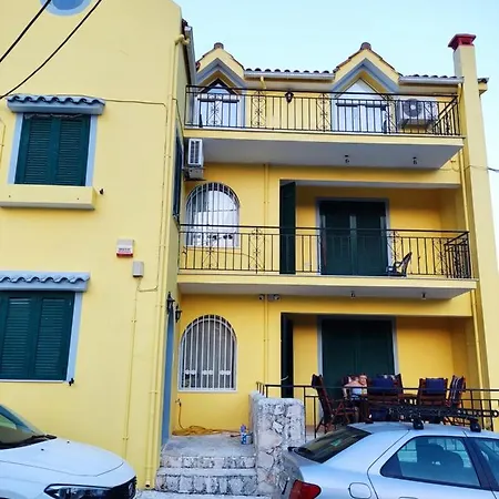 Chloe Attic Holiday home Agia Efimia